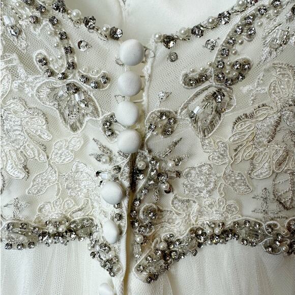 Allure Bridals Womens Wedding Dress Style 9373 Ivory Silver Beaded A-Line Sz 6 - Picture 11 of 14